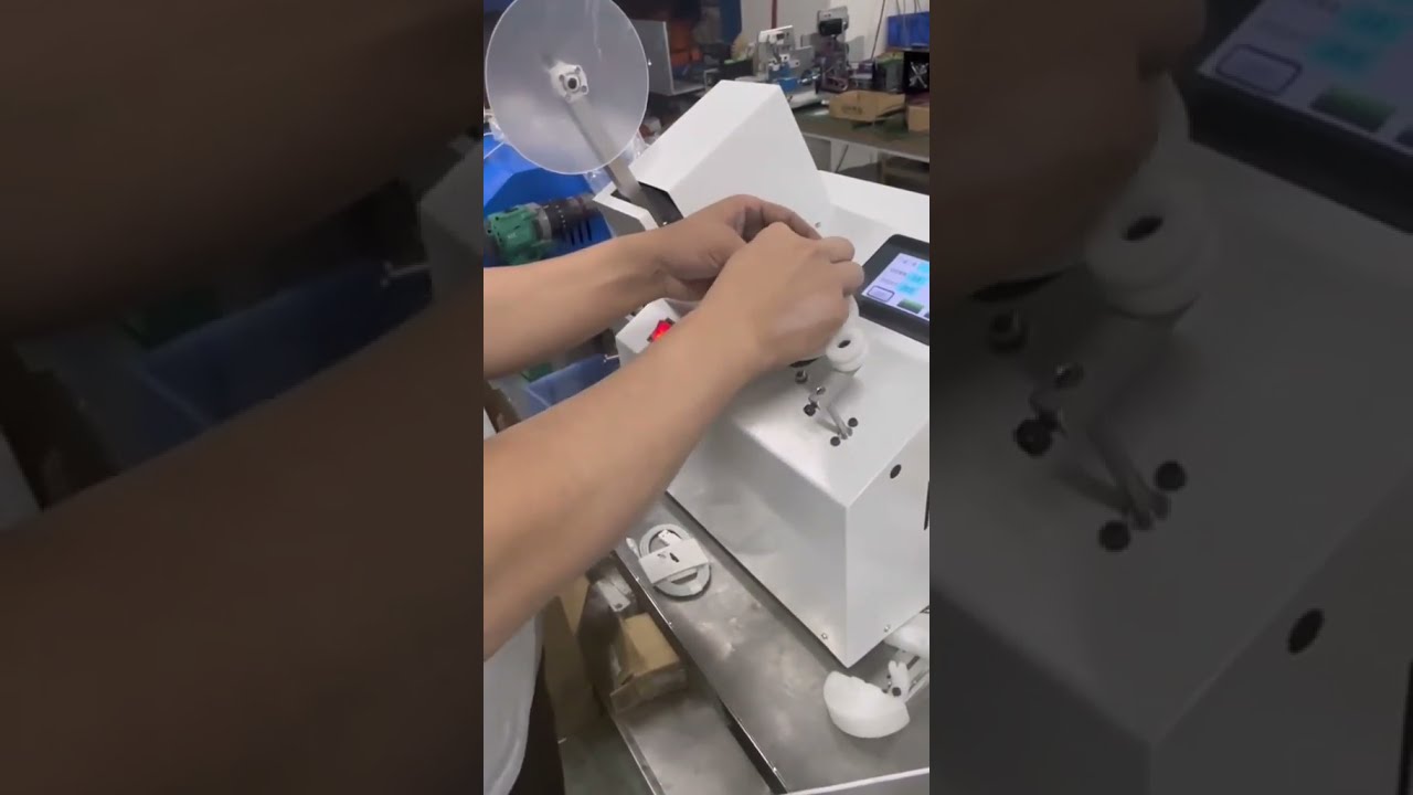 195 No'lu Şık ve Kolay Kullanımlı Veri Kablosu Sarma Makinesi - Apple Kabloları ve Daha Fazlası İçin