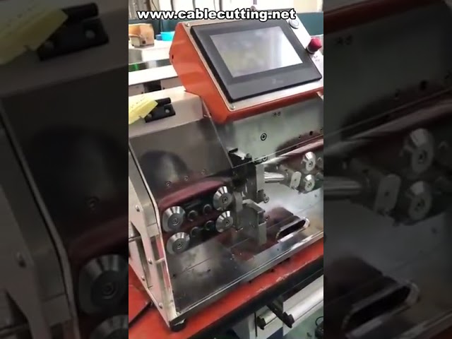 Kılıflı Kablo Sıyırma Makinesi – Çoklu Sıyırma ve Tel Sıyırma Çözümleri