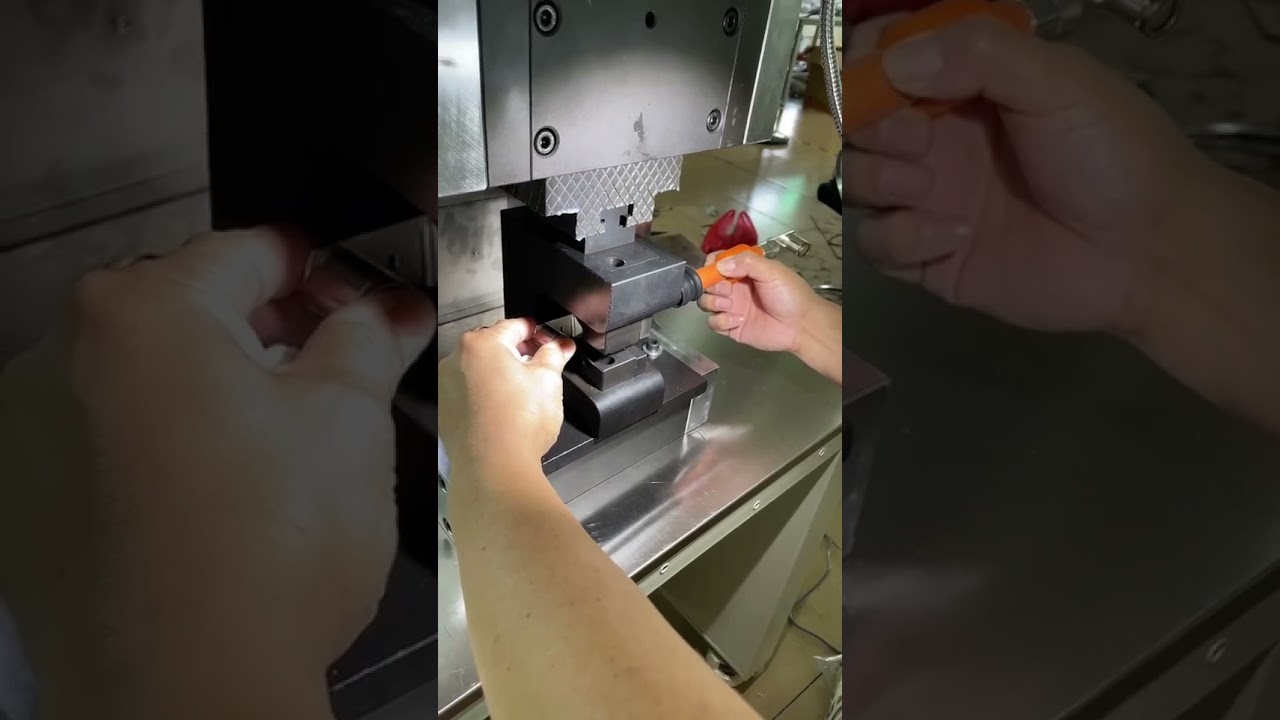 Servo Crimping Machine 50T for New Energy Cable Processing, Large Square Terminal, Die-Free Riveting