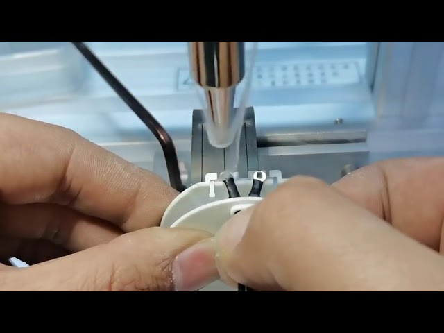 Yarı Otomatik USB Kablo Üretim Makinesi: En Yeni Küçük Lehimleme Cihazı (USB-A, Micro-USB, Lightning)