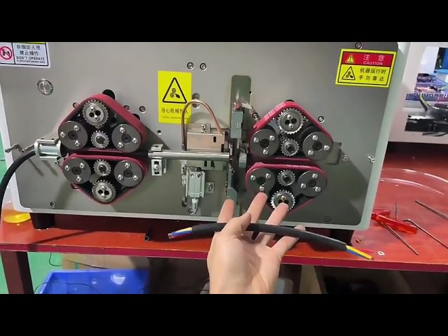 Automatic Wire Insulation Jacket Remover - Multi-Core Cable Cutting & Stripping Machine